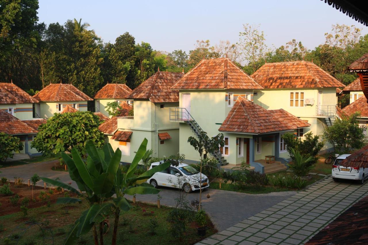 Vajra Ayurveda And Yoga Retreat Aparthotel Kochi Exterior foto