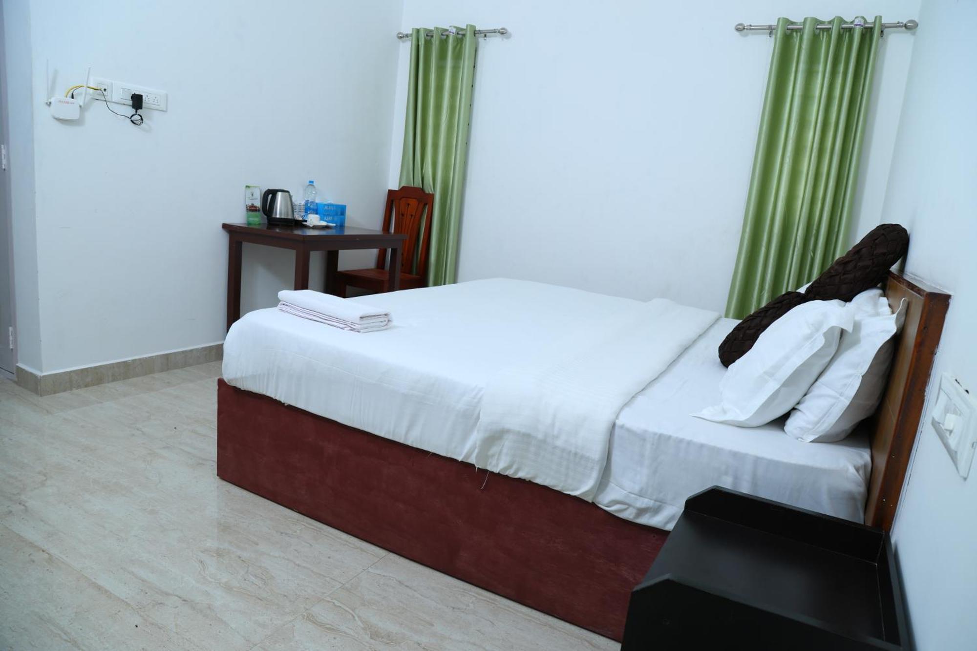 Vajra Ayurveda And Yoga Retreat Kochi Exterior foto