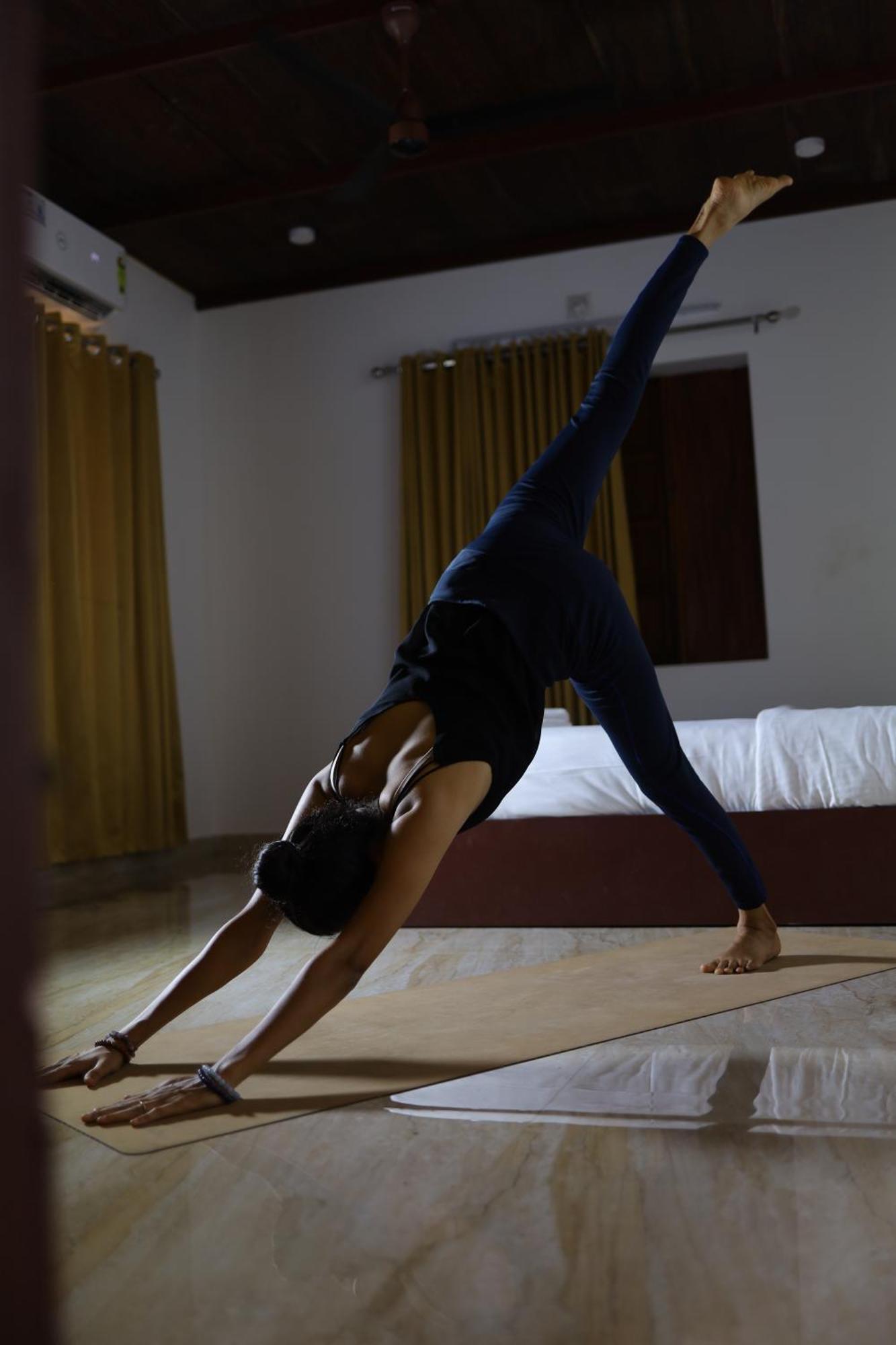 Vajra Ayurveda And Yoga Retreat Kochi Exterior foto
