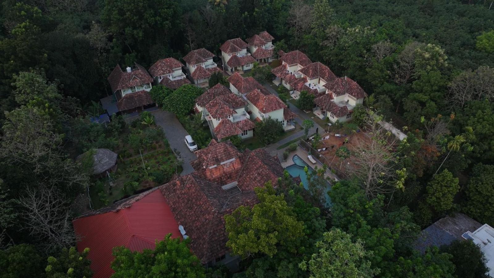 Vajra Ayurveda And Yoga Retreat Kochi Exterior foto